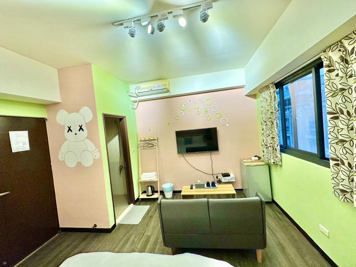 一中北極熊 Apartment Тайджун Екстериор снимка
