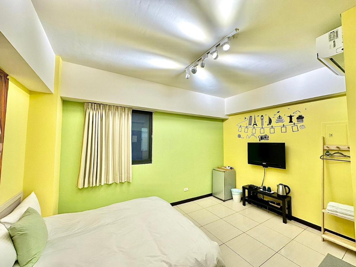 一中北極熊 Apartment Тайджун Екстериор снимка